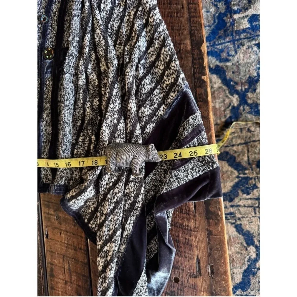 Anis A boho sleeveless knit cardigan size medium